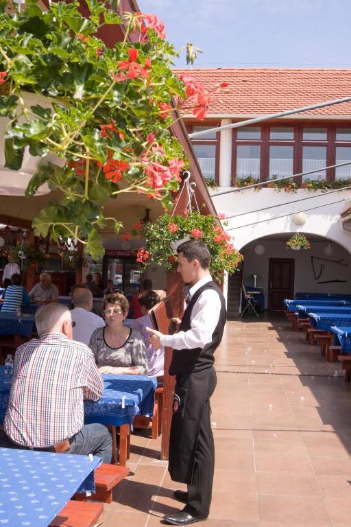 Fehertoi Halaszcsarda Es Szalloda Szatymaz Εξωτερικό φωτογραφία